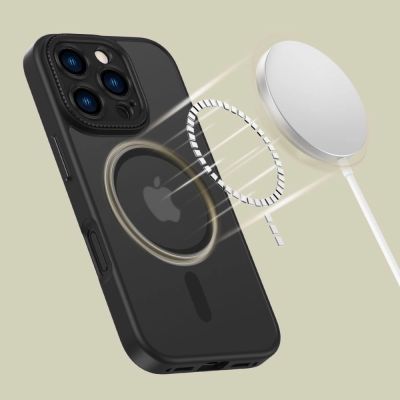 5. Etui Tech-Protect MagCam MagSafe na iPhone 16 Pro - półprzezroczyste