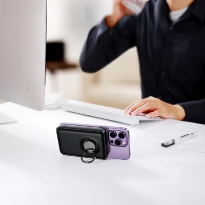 5. Powerbank bezprzewodowy 10000mAh Joyroom JR-W050 20W MagSafe z podstawką + kabel USB-C - czarny