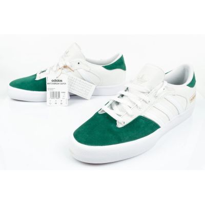 33. Buty adidas Matchbreak M H04908