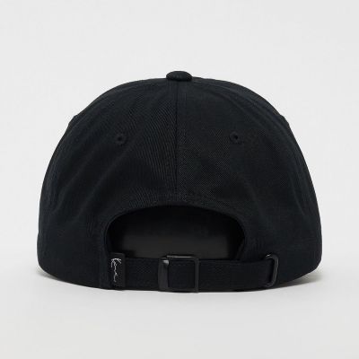 3. Czapka z daszkiem Karl Kani Varsity Cap 7104416