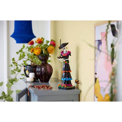15. LEGO Ideas 21372 - La Catrina