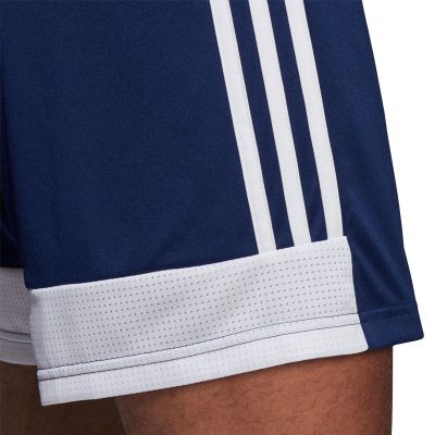 10. Spodenki adidas Tastigo 19 M DP3245