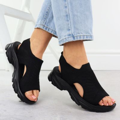 5. Sandały damskie zabudowane czarne Potocki TO90302