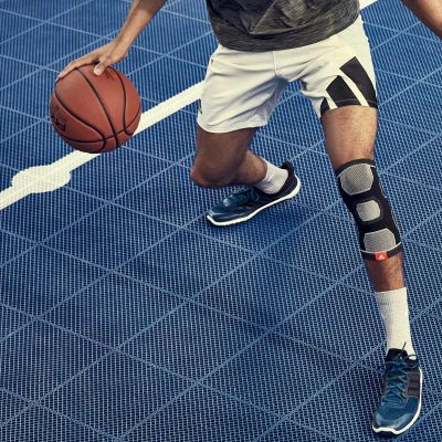 8. Opaska stabilizująca kolano adidas  S ADSU-12521BK