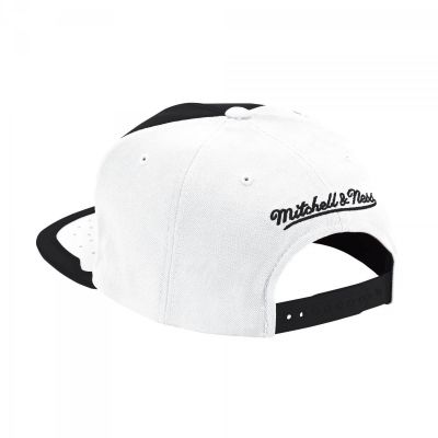 2. Czapka z daszkiem Mitchell & Ness NBA Chicago Bulls Day One Snapback Bulls 6HSSMM19224-CBUWHBK