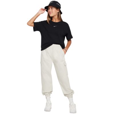 4. Koszulka dla dzieci Nike Sportswear czarna FZ5559 010