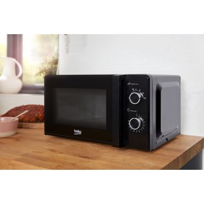4. Kuchenka mikrofalowa BEKO MOC 20100 BFB