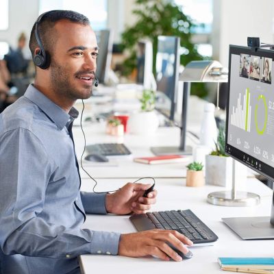 19. Kamera internetowa Logitech C920 960-001055