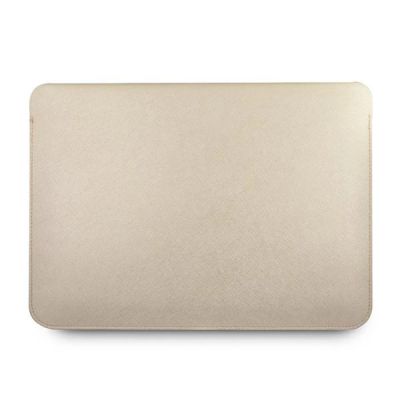 3. Pokrowiec Guess Saffiano Script na laptopa 13'' - złoty