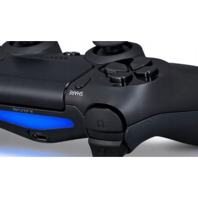 8. Kontroler bezprzewodowy Sony DualShock 4 Black