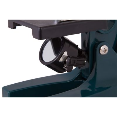7. Levenhuk LabZZ M2 900x Mikroskop optyczny