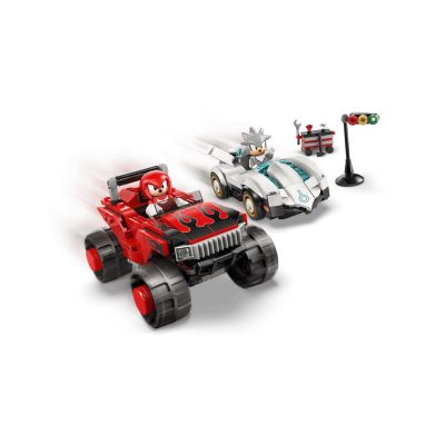 8. LEGO Sonic the Hedgehog 77118 - Silver w samochodzie kontra Knuckles w monster trucku