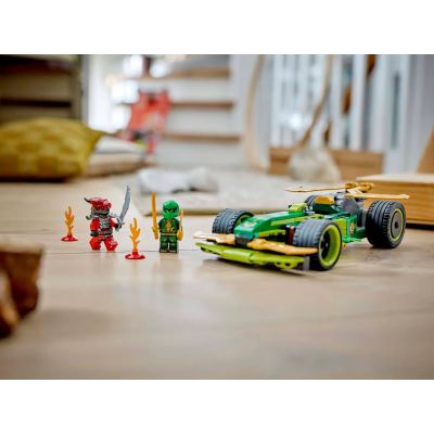 8. LEGO NINJAGO 71828 Samochód wyścigowy Lloyda z napędem typu pull-back