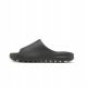2. Męskie klapki sportowe Adidas Yeezy Slide Dark Onyx - ID5103