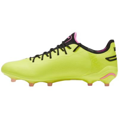 8. Buty piłkarskie Puma King Ultimate FG/AG M 107563 06