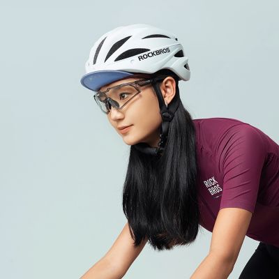 3. Czapka kolarska Rockbros rowerowa z daszkiem pod kask - czerwona