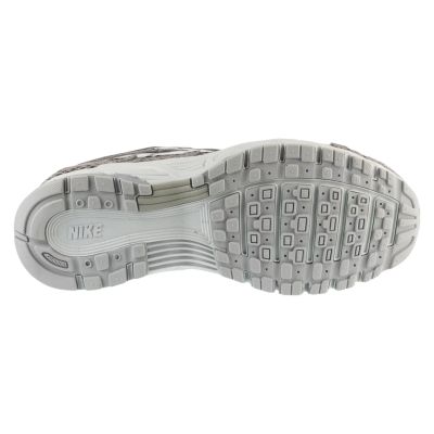 4. Nike W P-6000 SE IH4451-101 Białe 35,5