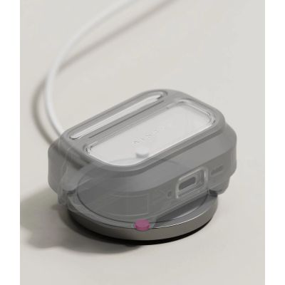 4. Etui Ringke UX Magnetic na AirPods Pro 3 - czarno-przezroczyste