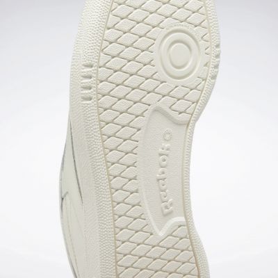 8. Buty Reebok Club C 85 Vintage W 100025378