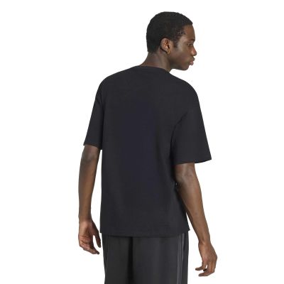3. T-shirt adidas Essentials Originals HZ1001