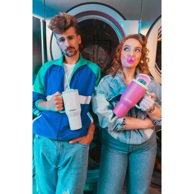 17. Kubek termiczny z teleskopową słomką Kambukka Rio Tumbler 950ml Frosty Coconut