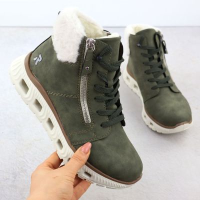 2. Wodoodporne traperki damskie ultra lekkie zielone Rieker M6014-54