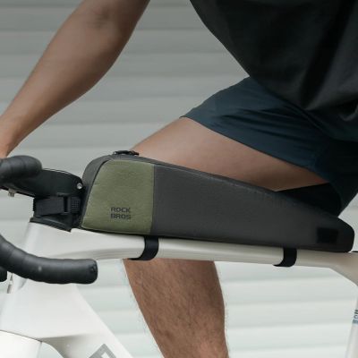 4. Torba rowerowa Rockbros DB005 na górną rórę ramy 0,9L - czarno-zielona