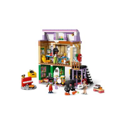 4. LEGO FRIENDS 42653 MUSIC STORE & APLEGO ARTMENT