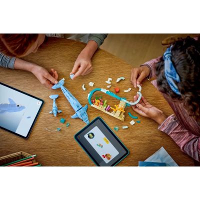 24. LEGO Creator 31385 Zwierzęta morskie: Piękne delfiny