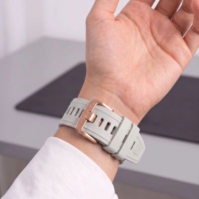 6. Pasek Tech-Protect Silicone na Garmin Fenix 5S / 5S Plus / 6S / 6S Pro / 7S / 8 / 9 / 9 Pro (43 mm) - szary