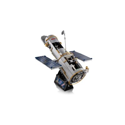 4. LEGO Icons 11382 - Kosmiczny Teleskop Hubble'a