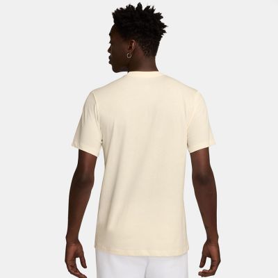2. Koszulka Nike Sportswear graphics M HQ9264-110