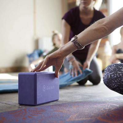 12. Kostka do Jogi Gaiam 52214