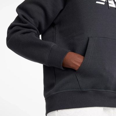 14. Bluza New Balance Sport Fleece Logo Hoodie W WT43524BK