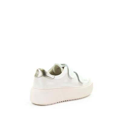 15. Buty Goe W RR2N4018
