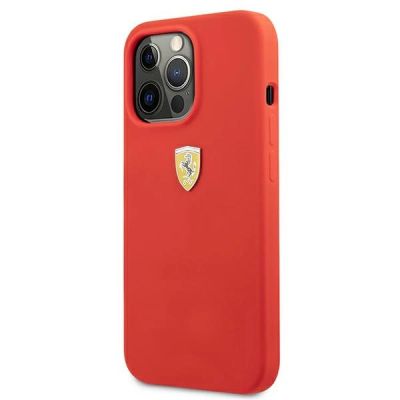 2. Etui Ferrari Silicone na iPhone 13 Pro Max - czerwone