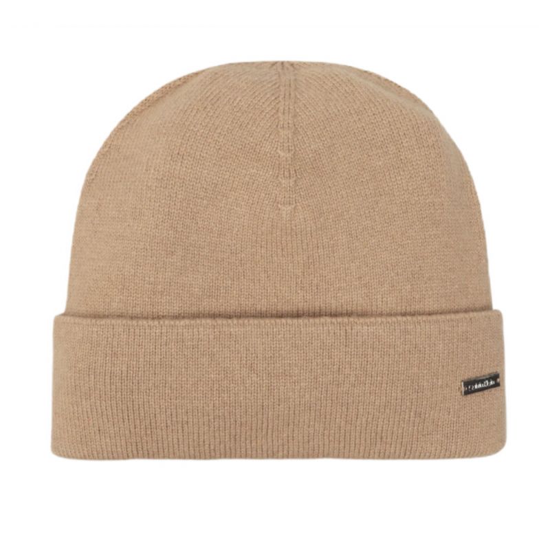 4. Czapka Calvin Klein Cashmere Beanie W K60K609973