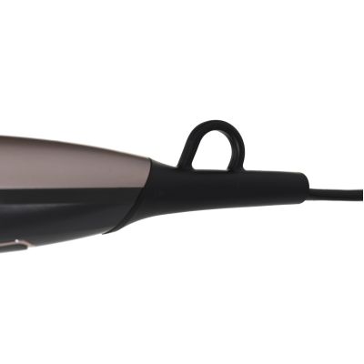 4. Suszarka do włosów REMINGTON D5706