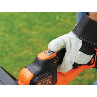 4. Black & Decker GTC18452PC Podwójne ostrze 2,42 kg
