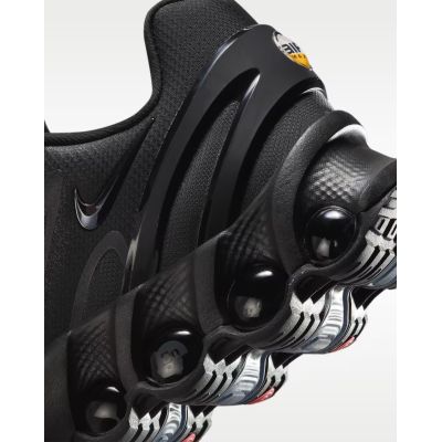 8. Buty Nike AIR MAX DN8 (FQ7860-002)