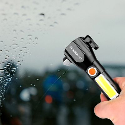 4. Latarka wielofunkcyjna Wozinsky WLR-31 5 W 500 lm diody CREE 3w1 ze zbijakiem do szyb i nożem do pasów - czarna