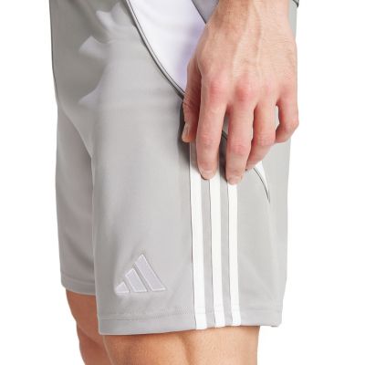 6. Spodenki adidas Tiro 24 M IS1408