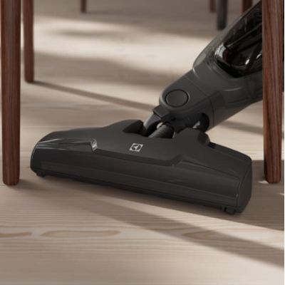 6. Odkurzacz ELECTROLUX ES31CB18SH