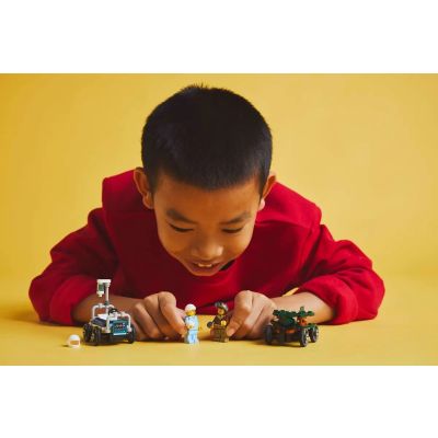 7. LEGO CITY 60459 Samolot kontra łóżko szpitalne