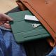 7. Etui ESR Rebound Magnetic na iPad Pro 12.9” 2020 / 2021 / 2022 / iPad Air 13” 2024 / 2025 - zielone