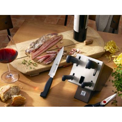 20. Zestaw noży samoostrzących ZWILLING Four Star 35145-007-0 7 elementów czarny