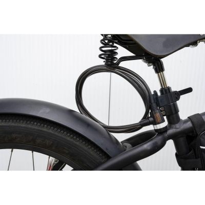 3. ZAPIĘCIE ROWEROWE LINKA NA ZAMEK 10x1800MM Z UCHWYTEM BLACK+DECKER