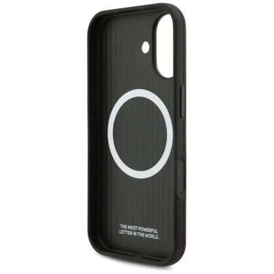 7. Etui BMW M FW Metal Logo MagSafe na iPhone 17 - czarne