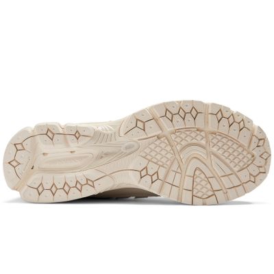4. Buty New Balance unisex M1906RPA