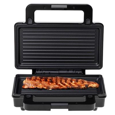 16. Opiekacz do kanapek ADLER AD 3073